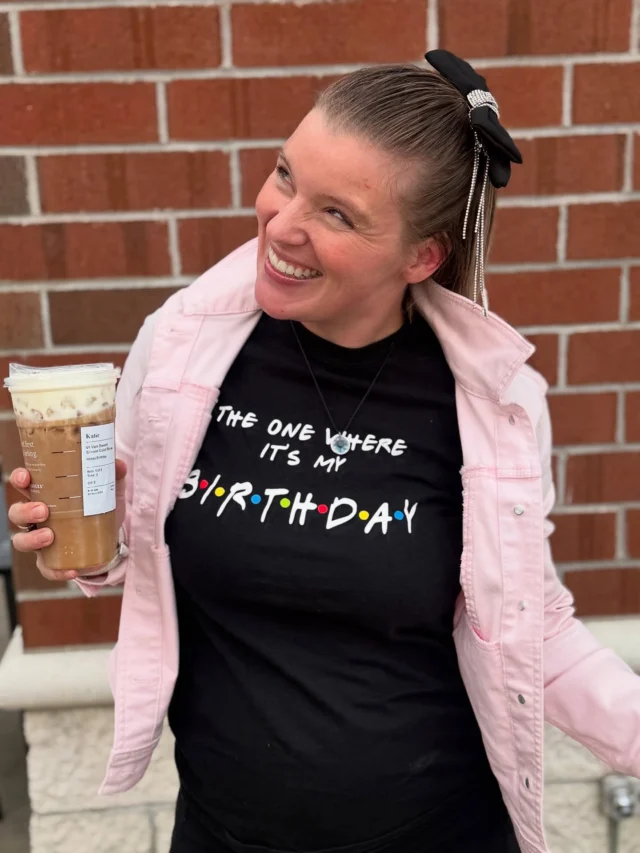 30th Birthday girl @jesse.curtis.332 bought me this shirt many moons ago and I figured it was that time of year to bust it out again. So what’s on the docket? Editing of course!! 🤣